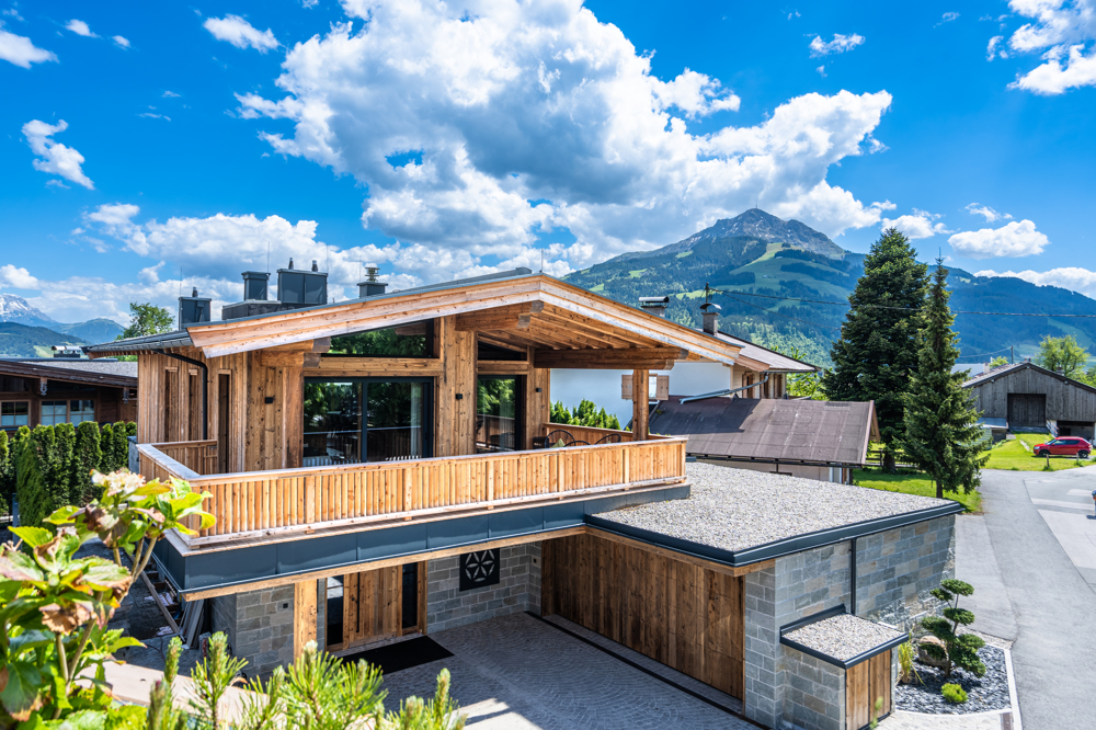 Neues- und eingerichtetes Luxushaus am Ortsrand von St. Johann in Tirol